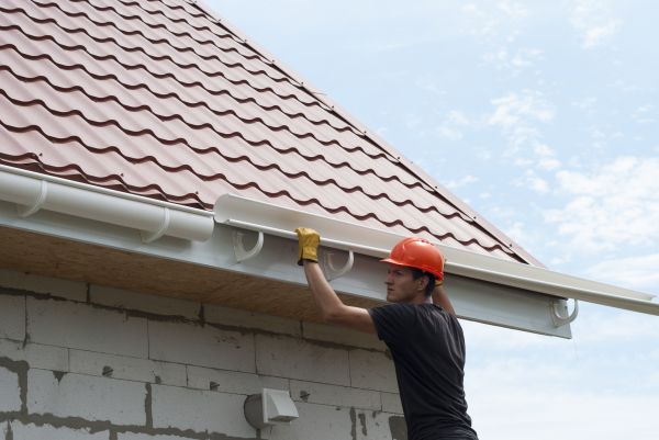 Rain Gutter Repair in Pasco