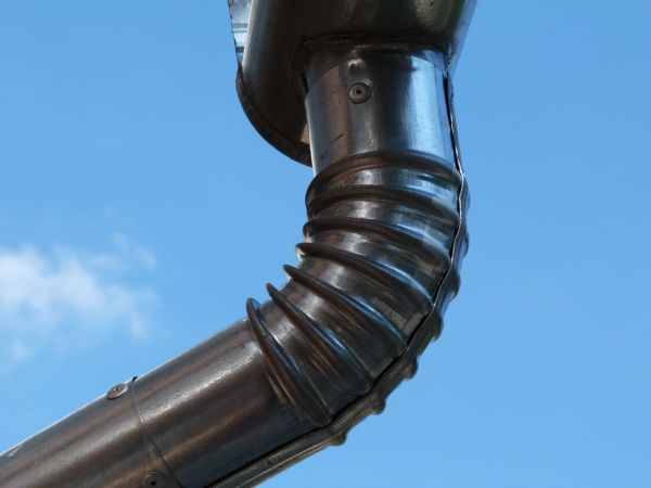 Metal Downspout Installation in Pasco