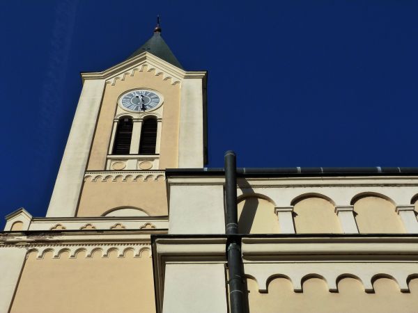Church Gutter Installation in Pasco